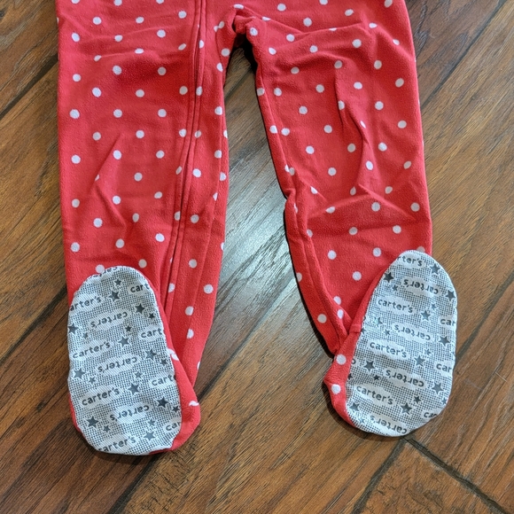 Carter's pj's - Picture 2 of 9